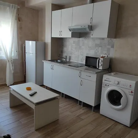 Apartamento Estudio Junto Al Centro Con Aire Acondicionado *